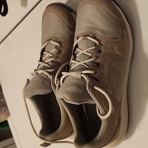 NEW REI KEEN Explore Waterproof Hiking Ankle Shoes Vintage Silver Khaki Shoes 11